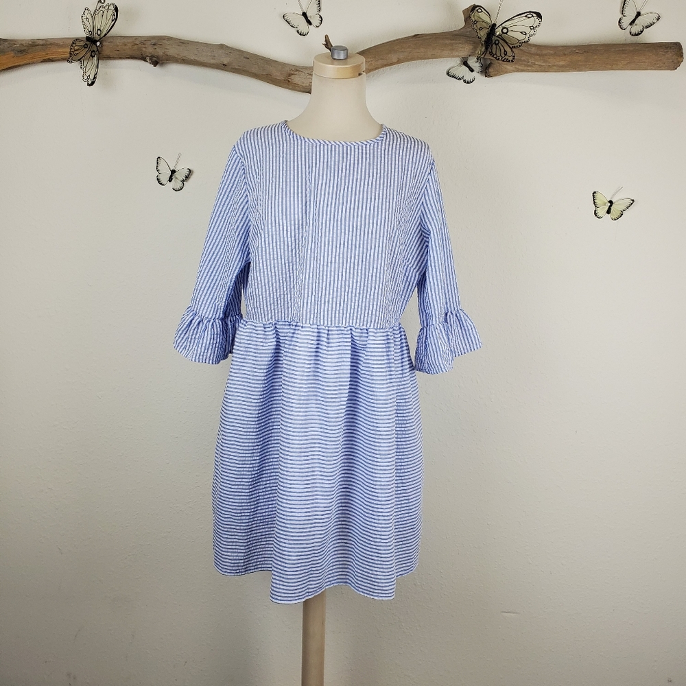 Unbranded seersucker striped ruffle sleeve dress